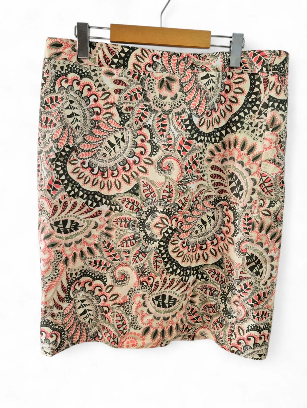 Van Heusen Studio Pink Paisley Print Pencil Skirt Size 14 - Picture 3 of 8